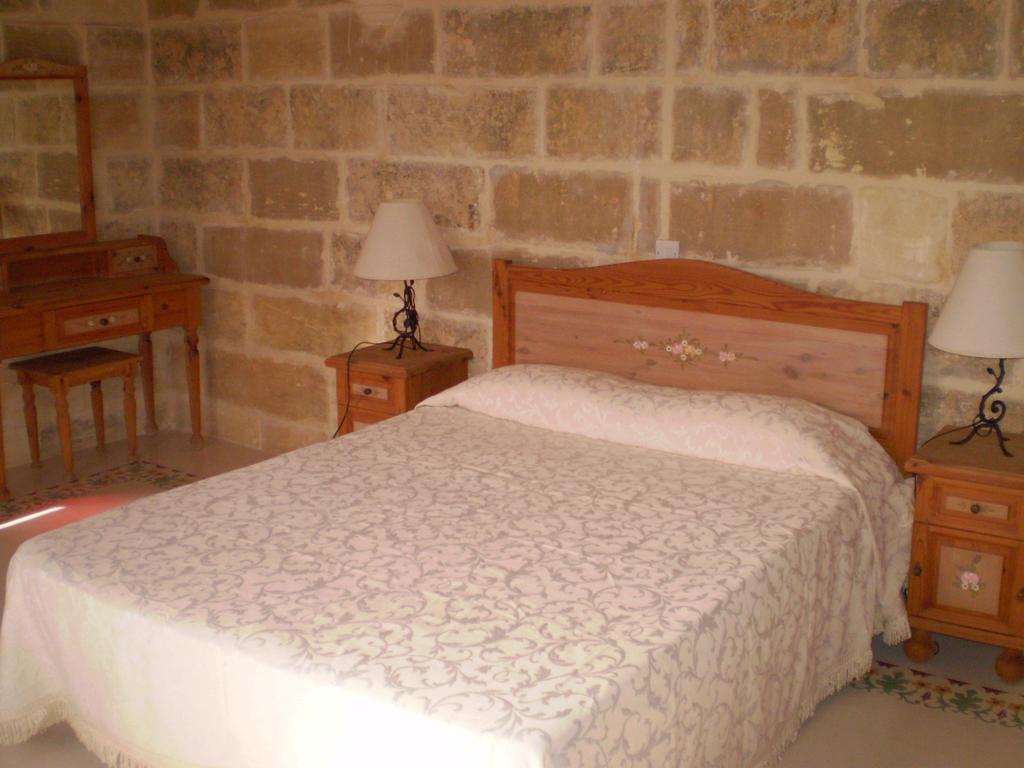 Ta'Karmni Farmhouse B&B