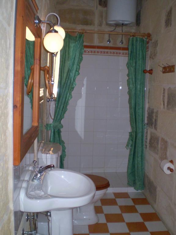 Ta'Karmni Farmhouse B&B Country house Gharb (Gozo)