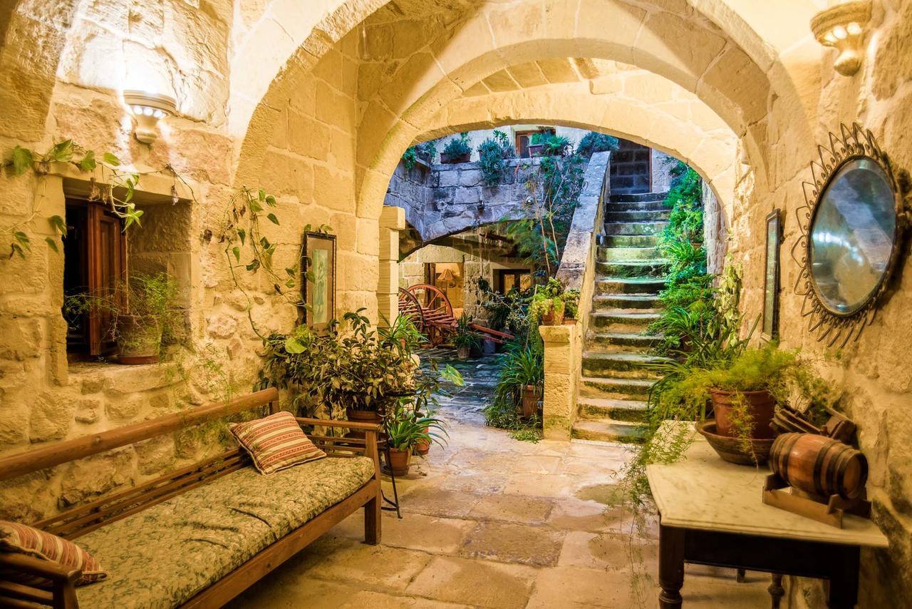 Ta'Karmni Farmhouse B&B